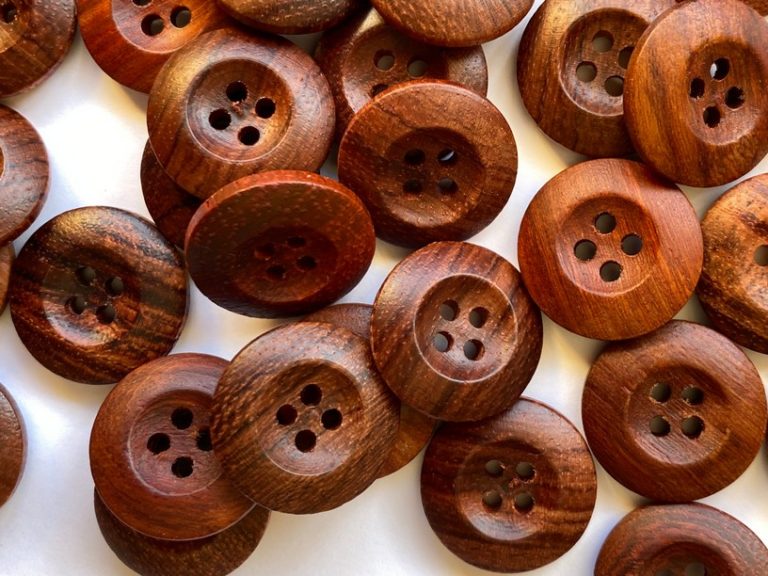 Wooden buttons | bamboo | wood | toggle | TextileGarden