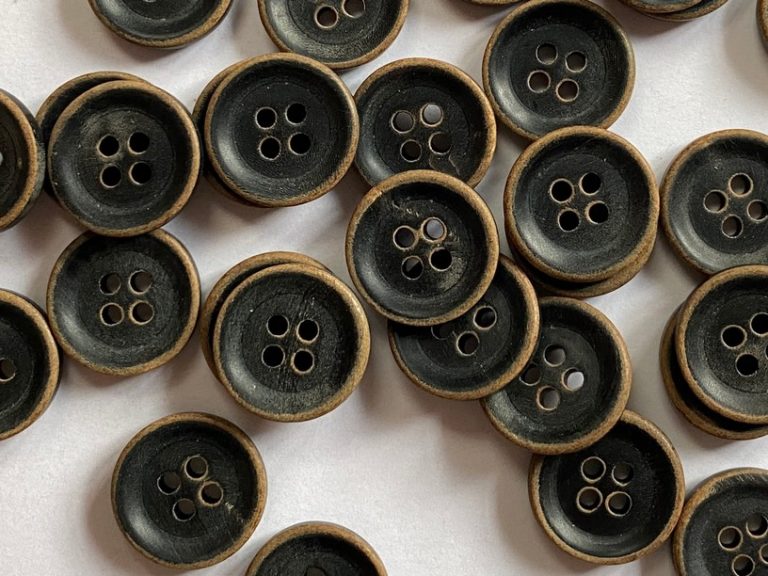 Horn & bone buttons | TextileGarden